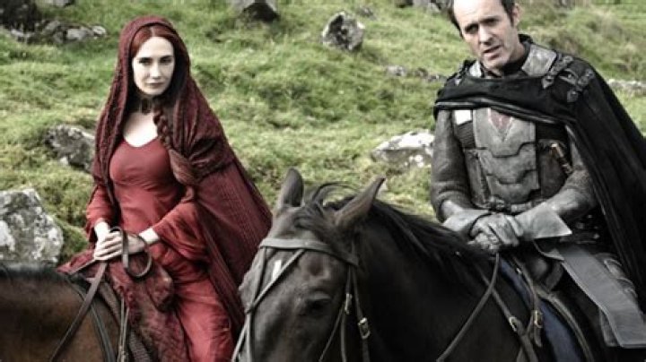 Game Of Thrones — Season 2 Episode 4 — Garden Of Bones [RECAP] – Hollywood Life