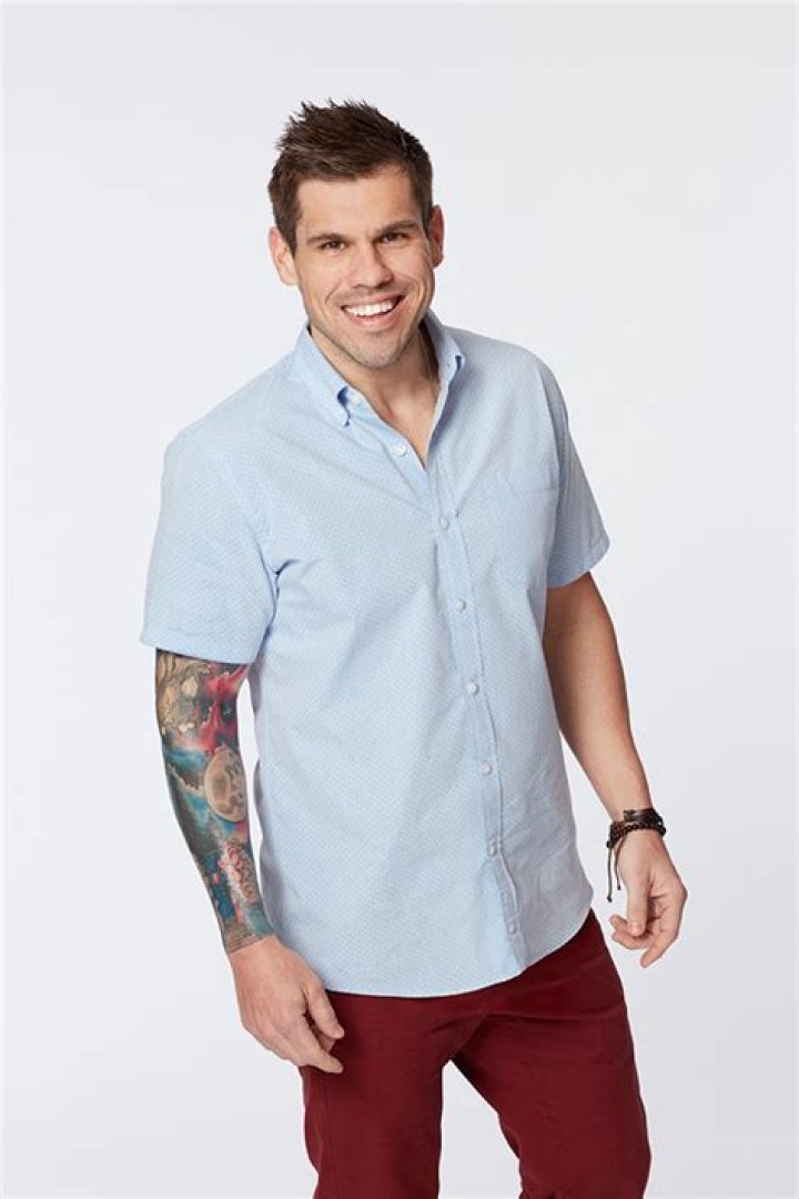 Hunter Montgomery: 5 Things About ‘The Bachelorette’ Contestant Making Waves With The Other Guys